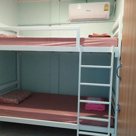 My Little Home Hostel Бангкок Екстер'єр фото