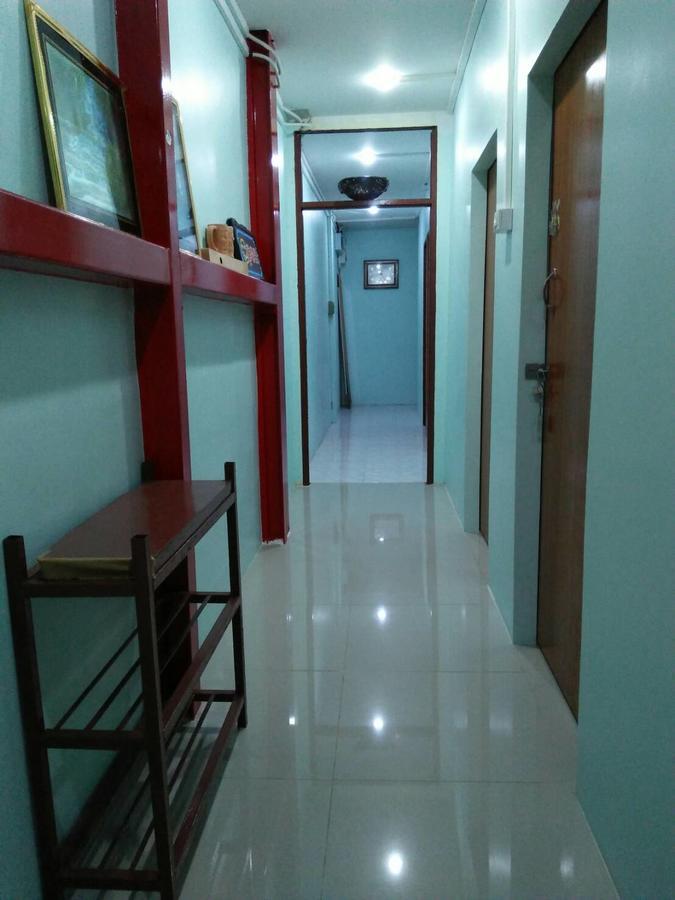 My Little Home Hostel Бангкок Екстер'єр фото